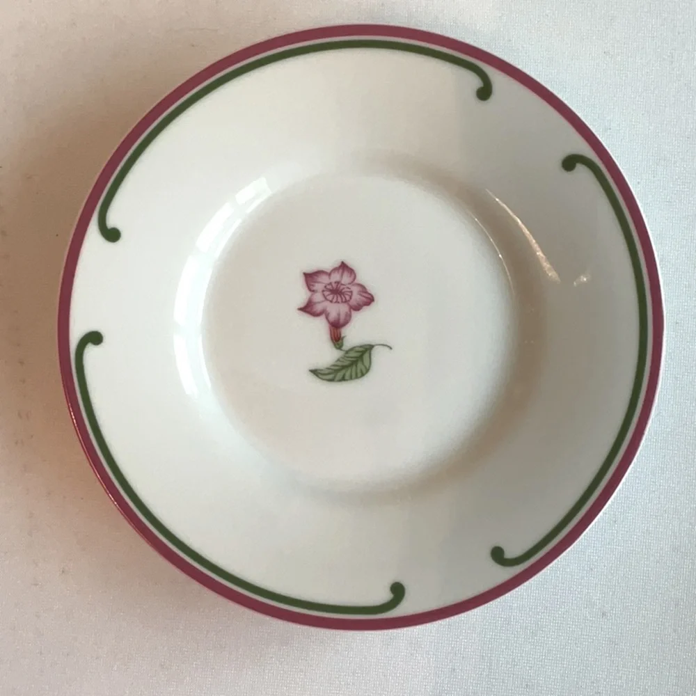 Lynn Chase Designs ~ “Parrots of Paradise” Tea Cup and Saucer